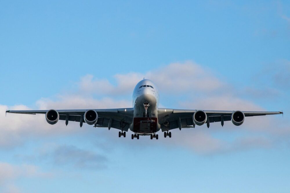 Advokat i Oslo. Alle advokattjenester. Finansforbrytelser advokat, id tyveri advokat, ærekrenkelse advokat | Thai Airways-passasjer saksøkes for ærekrenkelse